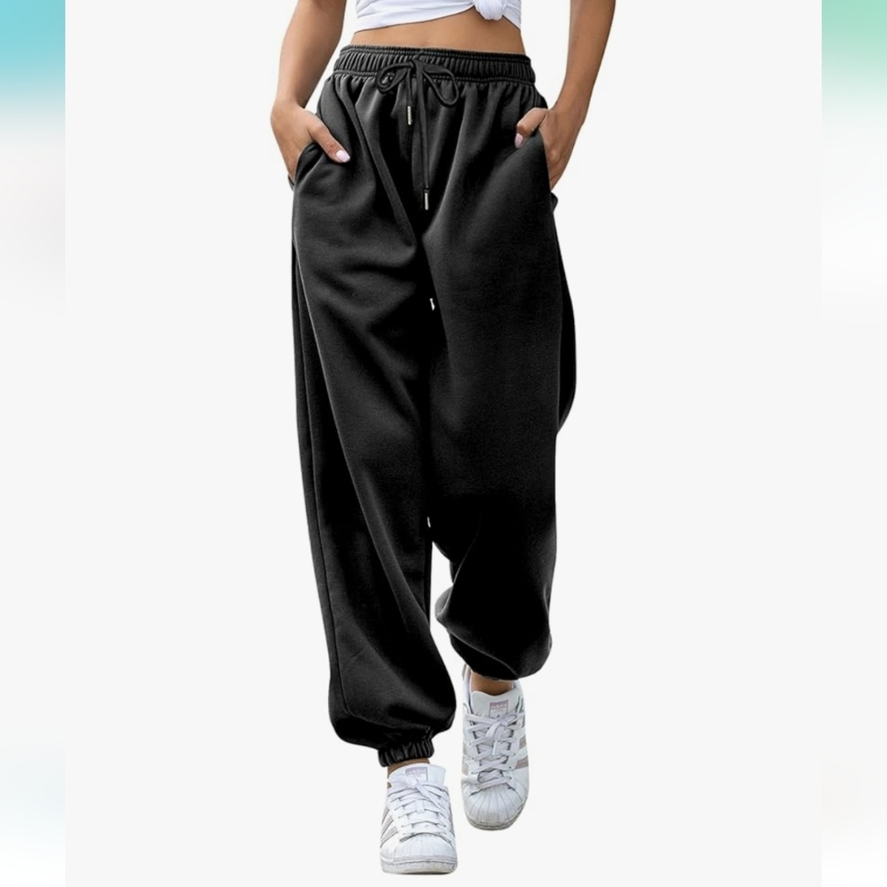 Women's Cinch Bottom Picket Black Joggers Size Medium Metal Tip Drawstring